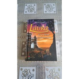 Peter Freund Laura és a fény labirintusa