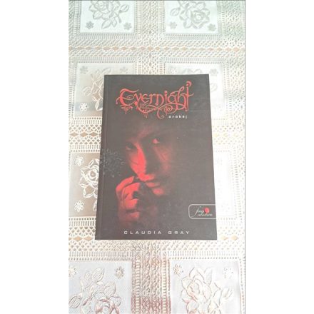 Claudia Gray Evernight - Örökéj
