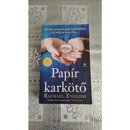 Rachael English Papírkarkötő