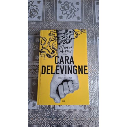 Delevingne, Cara Coleman, Rowan Mirror, mirror