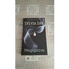 Sylvia Day Megigézve