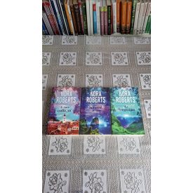   Nora Roberts Az őrzők-trilógia 1-3 kötet - A Sors csillagai, Sóhajok vizén, Az üvegsziget