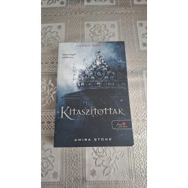 Amira Stone Kitaszítottak - A mágia rabjai 1.