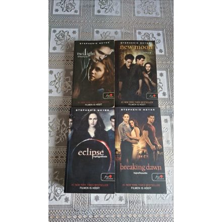 Stephenie Meyer: Twilight saga 1-4. Alkonyat,Újhold,Napfogyatkozás,Hajnalhasadás